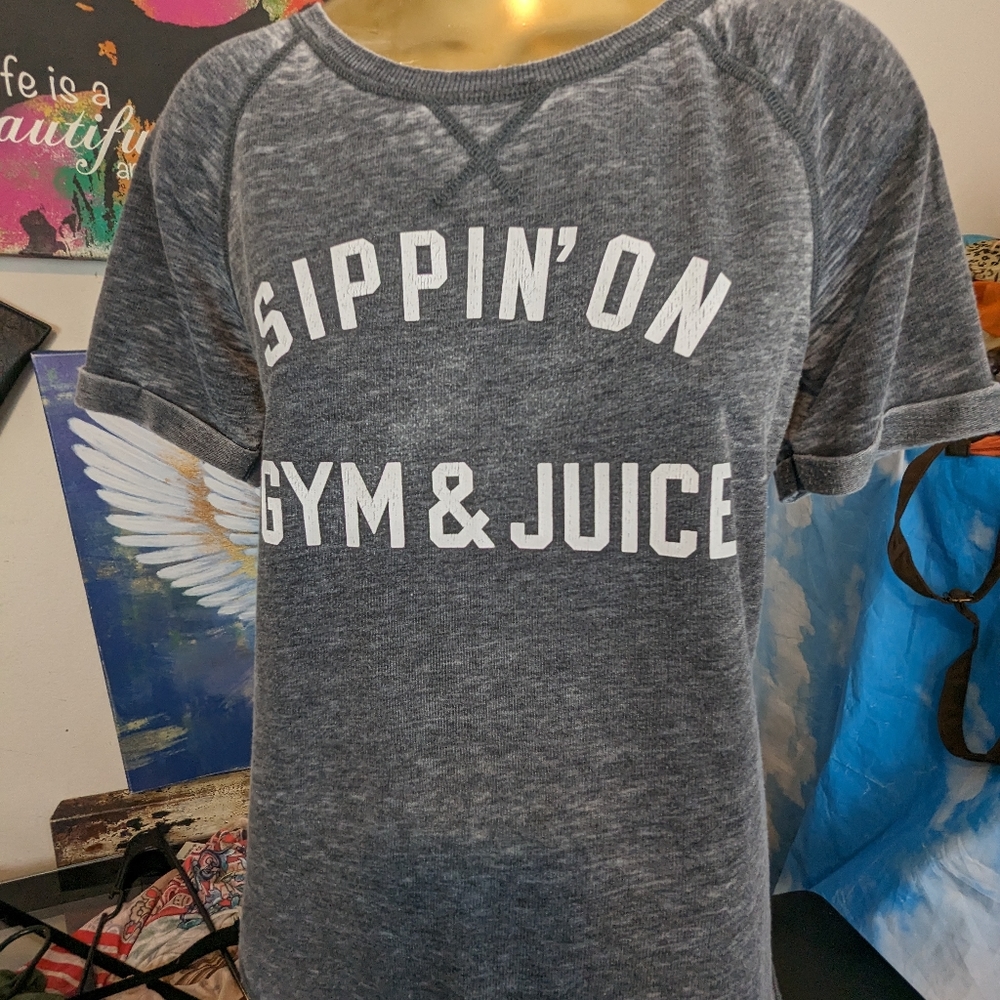 Grayson Threads Sippin' On Gym And Juice Grey Lightweight Tee Small